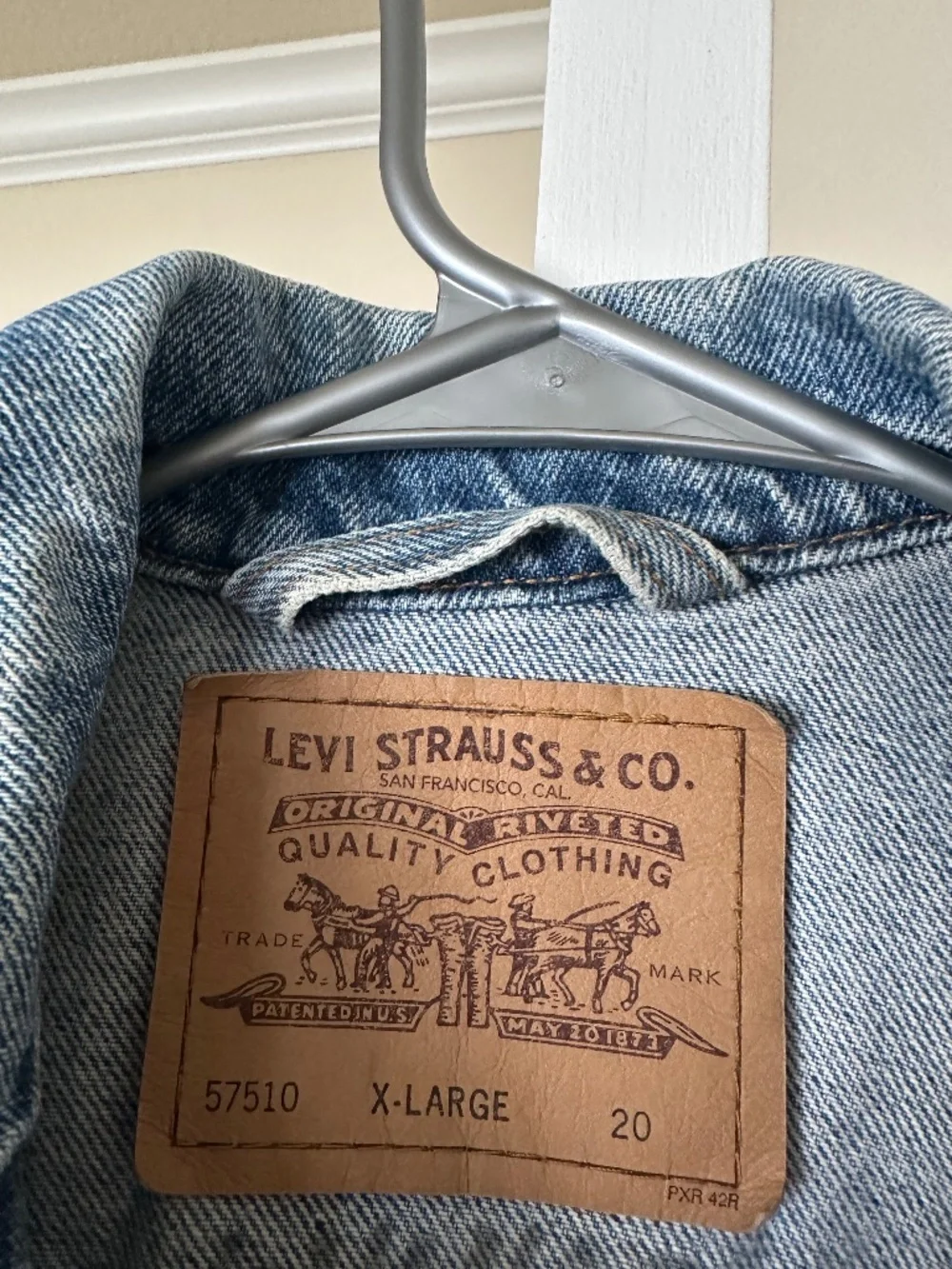 Vintage 90s Levi's 57510-0214 Denim Trucker Jacket USA Made XL 20 Red Tab